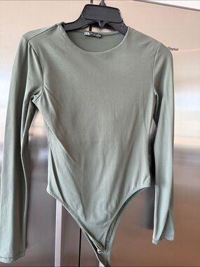 Zara Sage Green Long Sleeve Crew Neck Bodysuit